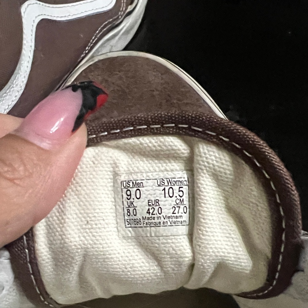 Vans Old Skool Suede Sneakers in Brown and White - Picture 4 of 4